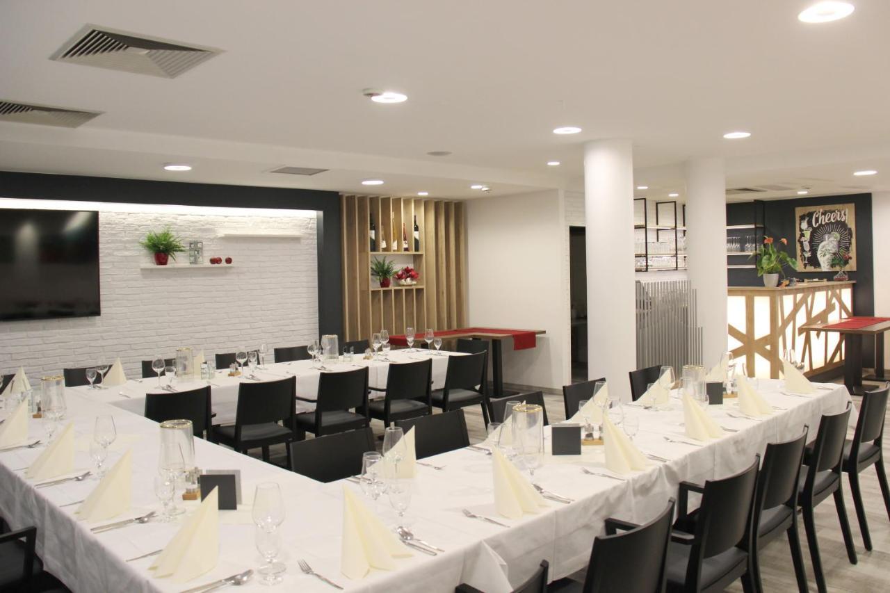 Hotel Wettiner Hof Riesa Εξωτερικό φωτογραφία